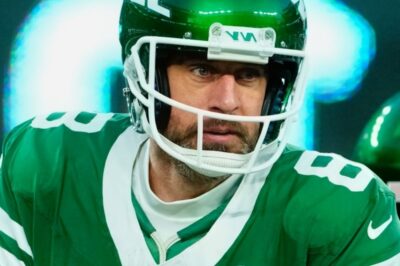 Someone Discovered Aaron Rodgers’ Bizarre Tweet From 2013, And It Hasn’t Age Well At All