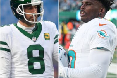 REPORT: Steelers Shock The NFL & Acquire Dolphins Superstar WR Tyreek Hill For Aaron Rodgers In Blockbuster Trade Proposal