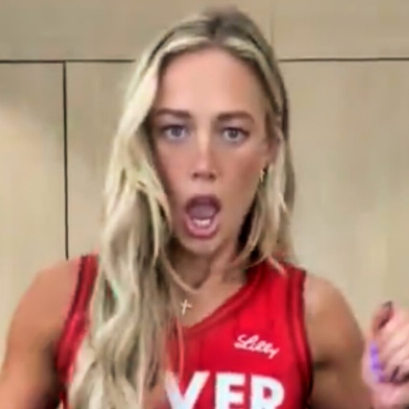 Sophie Cunningham Makes Her Backside Bounce In Wild “Jet2Holiday