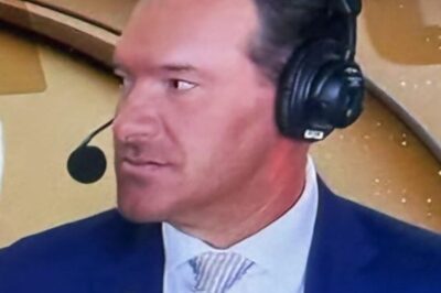 NFL Fans Noticed The Same Concerning Thing About Tony Romo During Buccaneers-49ers Game [PHOTO]