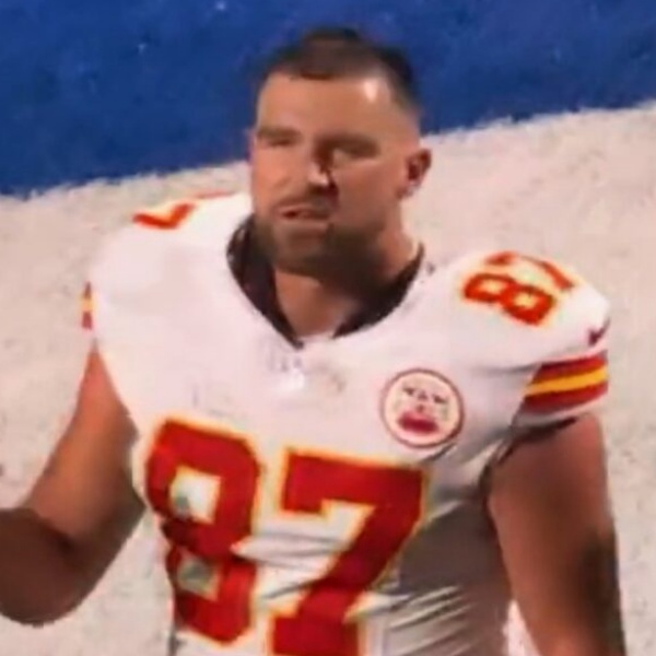 Internet Lip Readers Have Uncovered Travis Kelce’s Ruthless 3-Word ...