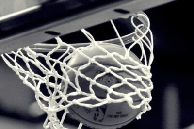 College Basketball Legend & NBA Star Tragically Di3s