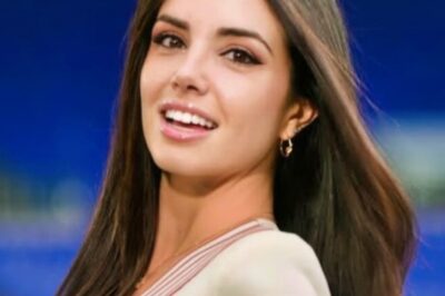 “World’s Hottest” Sideline Reporter Causes Major Stir With Her Risky Outfit Choice On The Field [PHOTOS + VIDEO]